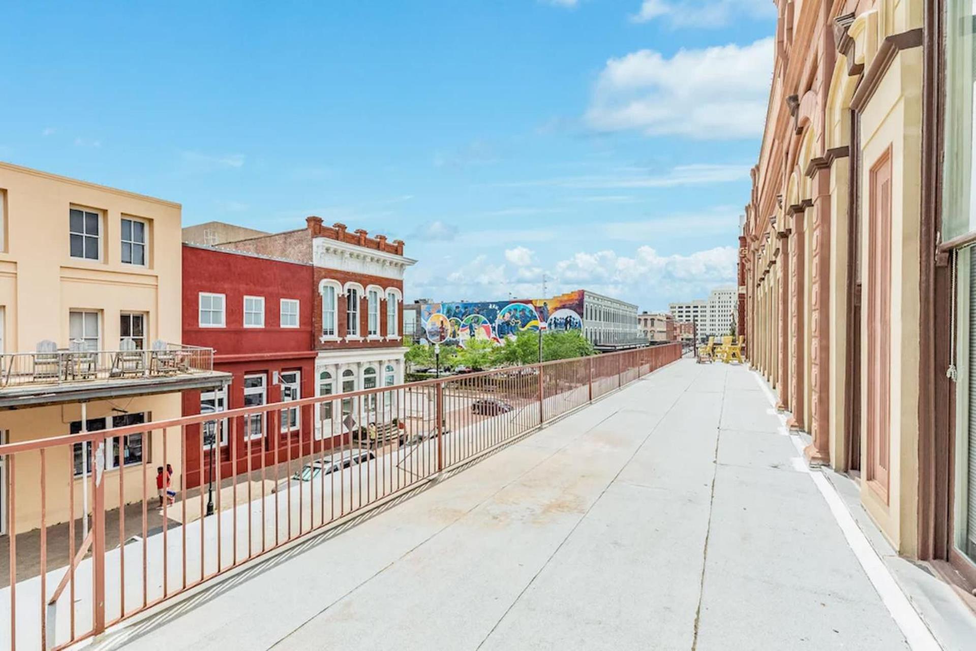 Ferienwohnung Historic Strand Lofts By 3Rd Coast Getaways Galveston Exterior foto